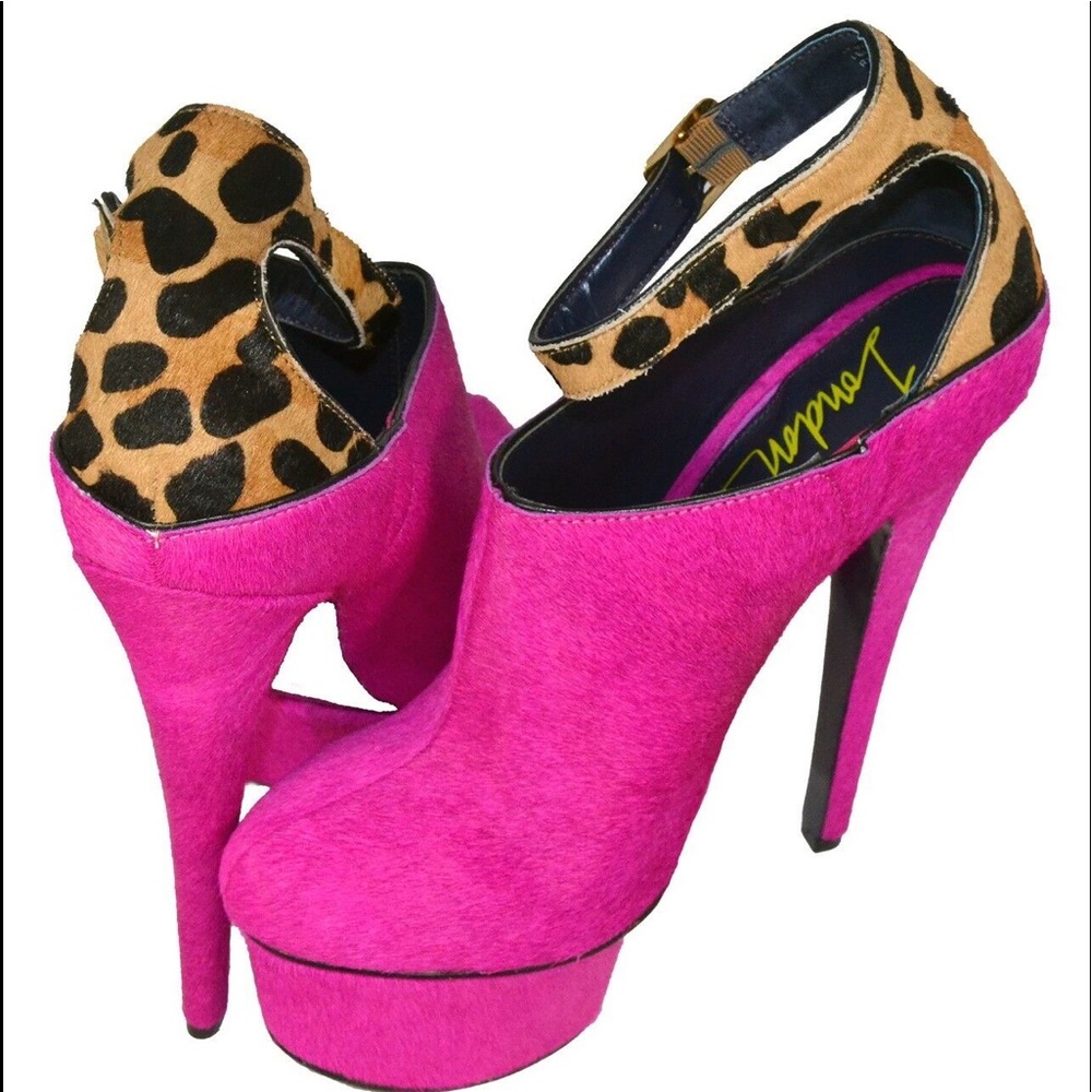 Wynne Exotic Pump